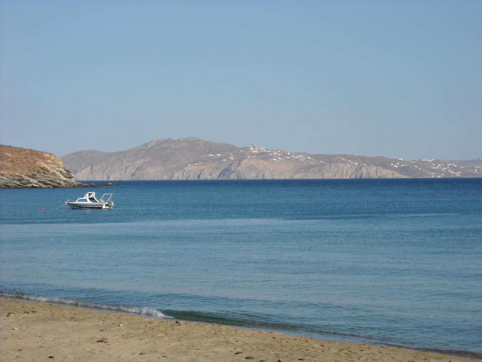 Irini Studios In Tinos Agios Ioannis  Bagian luar foto